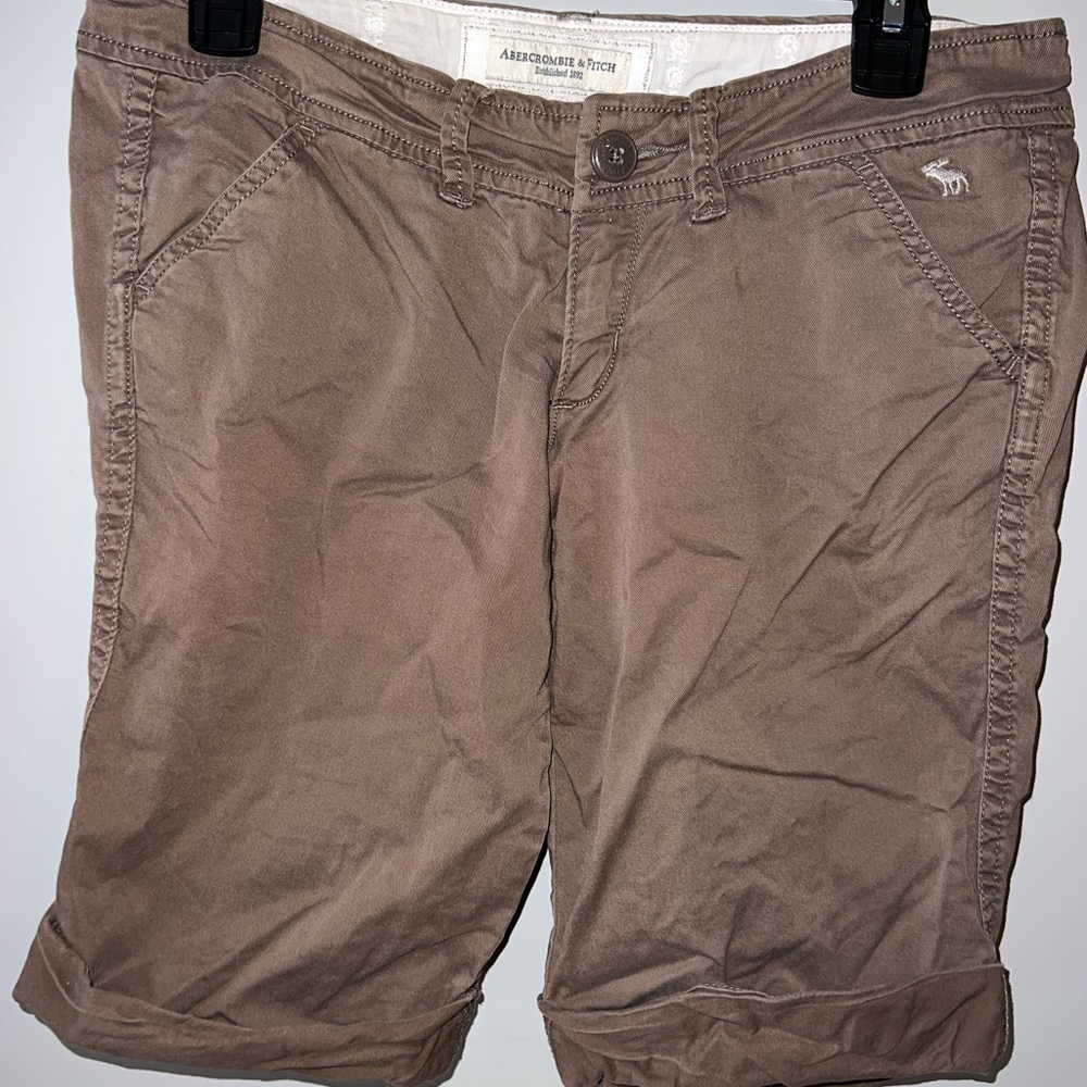 Abercrombie & Fitch Women’s Size 2 Brown Bermuda Shorts